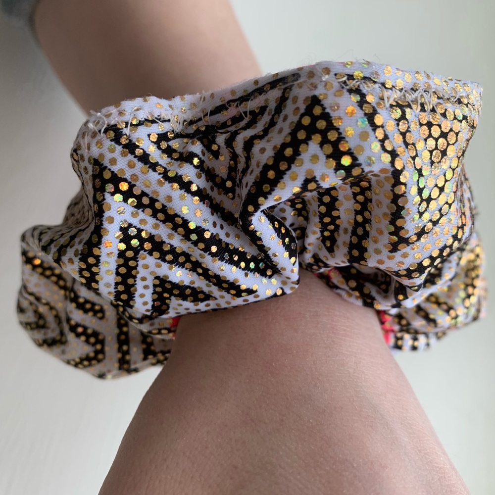 Red & Silver Metallic Scrunchie Hair Accessory - Picture 6 of 6